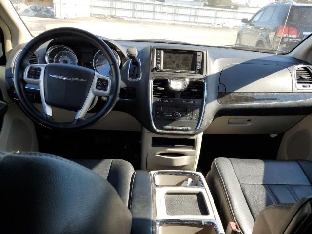 Photo 8 from auction – 2016 CHRYSLER TOWN & COU with VIN 2C4RC1BG6GR205501