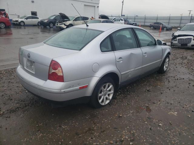 Photo 3 from auction – 2004 VOLKSWAGEN PASSAT with VIN WVWPD63B04E283608