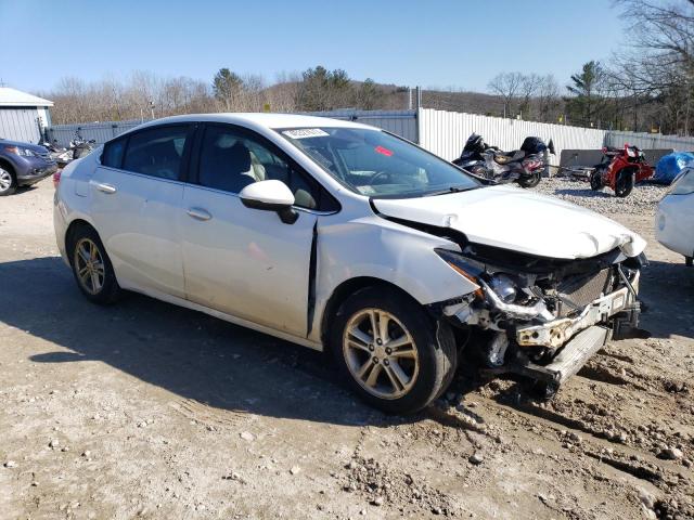 Photo 4 from auction – 2018 CHEVROLET CRUZE LT with VIN 1G1BE5SM1J7102402