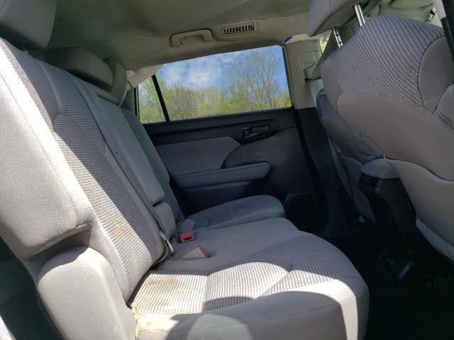 Photo 11 from auction – 2022 TOYOTA HIGHLANDER with VIN 5TDZZRAH7NS143148