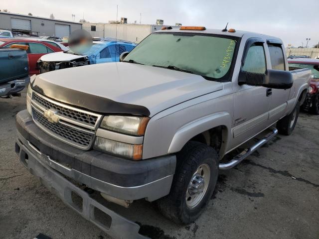 CHEVROLET SILVERADO 2005 with VIN 1GCHK23235F882601 - Photo from auction
