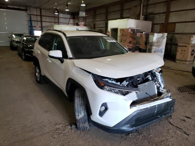 Photo 4 from auction – 2021 TOYOTA RAV4 XLE with VIN 2T3W1RFV8MC148530