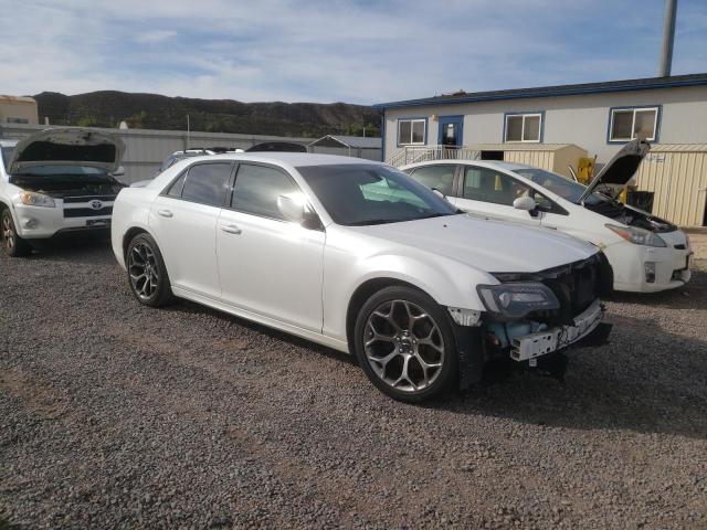 Photo 4 from auction – 2016 CHRYSLER 300 S with VIN 2C3CCABT7GH220344
