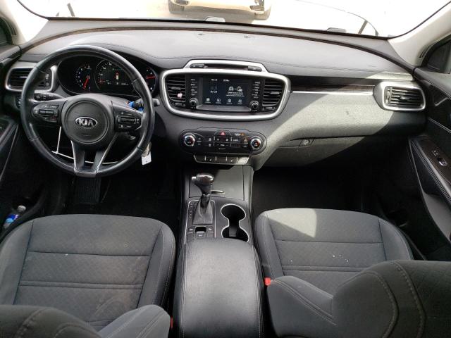 Photo 8 from auction – 2017 KIA SORENTO LX with VIN 5XYPG4A30HG220187
