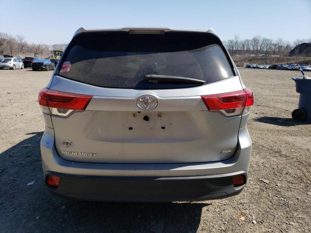 Photo 6 from auction – 2019 TOYOTA HIGHLANDER with VIN 5TDBZRFH1KS727289