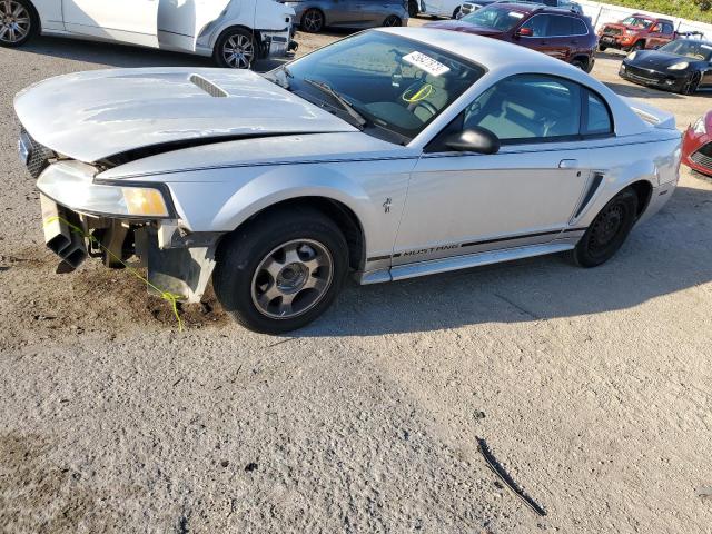FORD MUSTANG 2000 with VIN 1FAFP4048YF310475 - Photo from auction