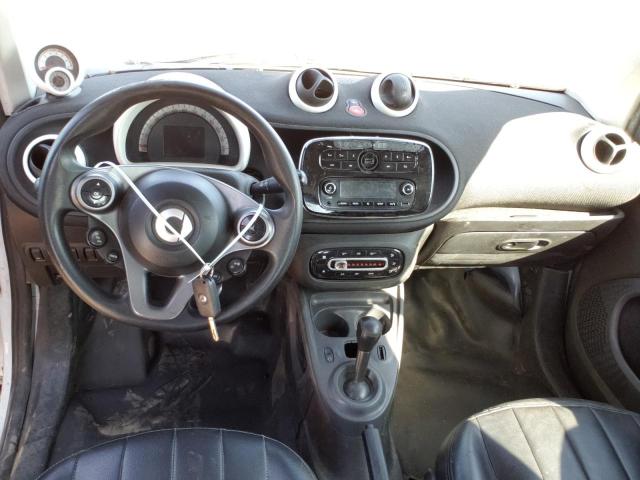 Photo 8 from auction – 2016 SMART FORTWO with VIN WMEFJ5DA3GK104764
