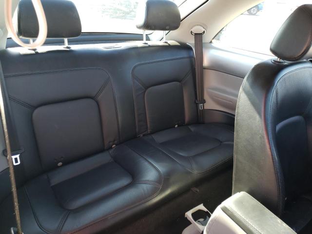Photo 10 from auction – 2004 VOLKSWAGEN NEW BEETLE with VIN 3VWCD31C54M409106