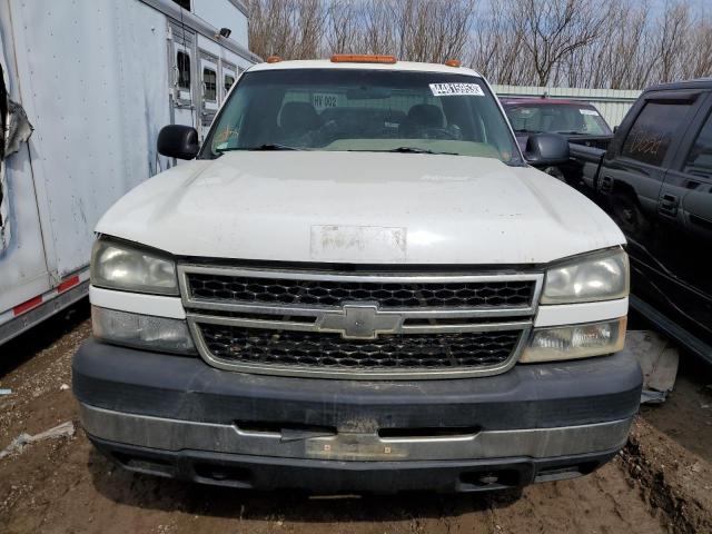 Photo 5 from auction – 2006 CHEVROLET SILVERADO with VIN 1GCHK29UX6E203259