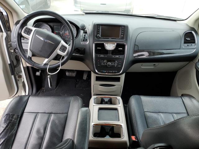 Photo 8 from auction – 2014 CHRYSLER TOWN & COU with VIN 2C4RC1BG8ER326009