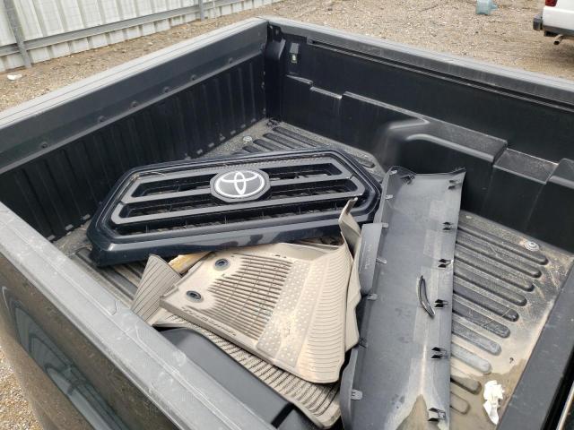 Photo 12 from auction – 2022 TOYOTA TACOMA DOU with VIN 3TMCZ5AN1NM517841
