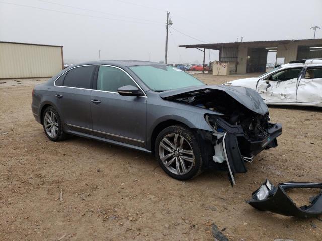 Photo 4 from auction – 2017 VOLKSWAGEN PASSAT SEL with VIN 1VWCT7A33HC083758