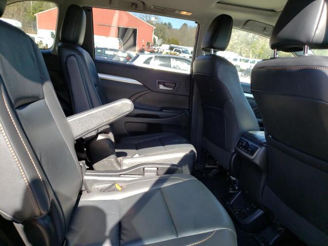 Photo 11 from auction – 2019 TOYOTA HIGHLANDER with VIN 5TDJZRFH5KS948289
