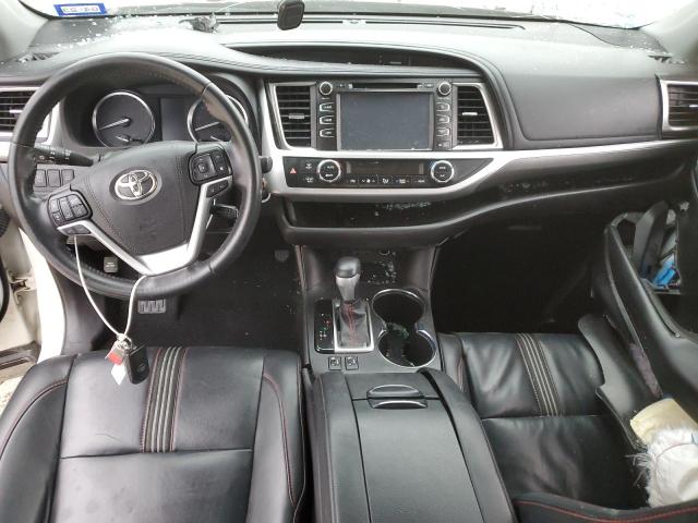 Photo 8 from auction – 2019 TOYOTA HIGHLANDER with VIN 5TDKZRFH5KS321399