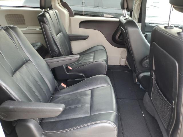 Photo 11 from auction – 2014 CHRYSLER TOWN & COU with VIN 2C4RC1BG8ER326009