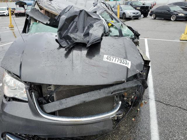 Photo 12 from auction – 2016 CHRYSLER TOWN & COU with VIN 2C4RC1BG2GR282575