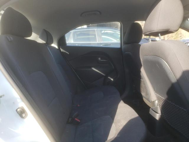 Photo 10 from auction – 2015 KIA RIO LX with VIN KNADM5A34F6981674