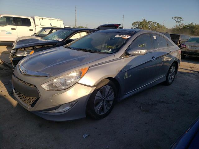 HYUNDAI SONATA HYB 2015 with VIN KMHEC4A4XFA131618 - Photo from auction