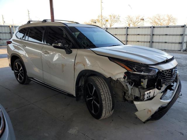Photo 4 from auction – 2021 TOYOTA HIGHLANDER with VIN 5TDLZRAH6MS048097