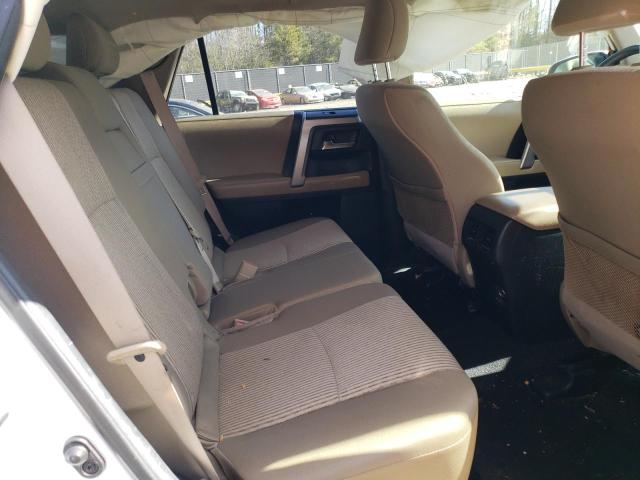 Photo 11 from auction – 2017 TOYOTA 4RUNNER SR with VIN JTEBU5JR7H5445384