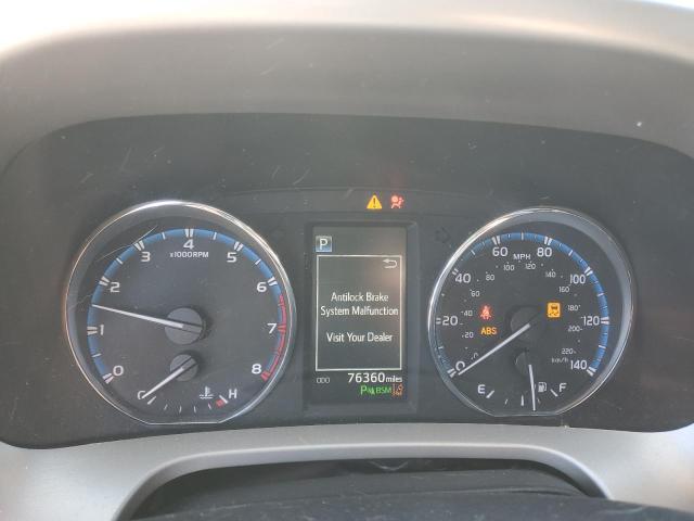 Photo 9 from auction – 2017 TOYOTA RAV4 LIMIT with VIN 2T3DFREV8HW586530