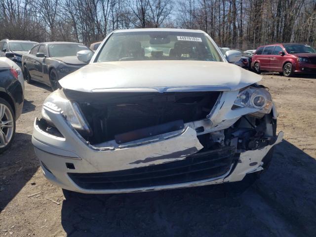Photo 5 from auction – 2011 HYUNDAI GENESIS 3. with VIN KMHGC4DE1BU117418