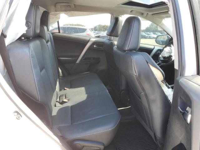 Photo 11 from auction – 2017 TOYOTA RAV4 LIMIT with VIN 2T3DFREV8HW586530