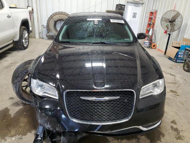 Photo 5 from auction – 2017 CHRYSLER 300 LIMITE with VIN 2C3CCAAG6HH596975