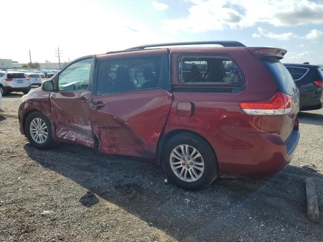 Photo 2 from auction – 2011 TOYOTA SIENNA XLE with VIN 5TDYK3DC2BS021273