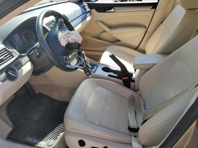 Photo 7 from auction – 2015 VOLKSWAGEN PASSAT SE with VIN 1VWBV7A39FC016505
