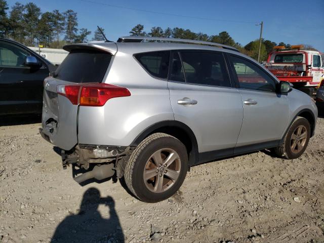 Photo 3 from auction – 2015 TOYOTA RAV4 XLE with VIN JTMWFREV3FJ058401