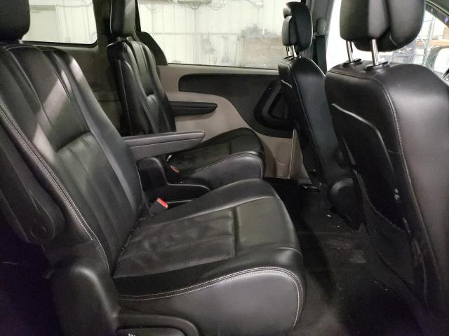 Photo 11 from auction – 2012 CHRYSLER TOWN & COU with VIN 2C4RC1BG0CR240139