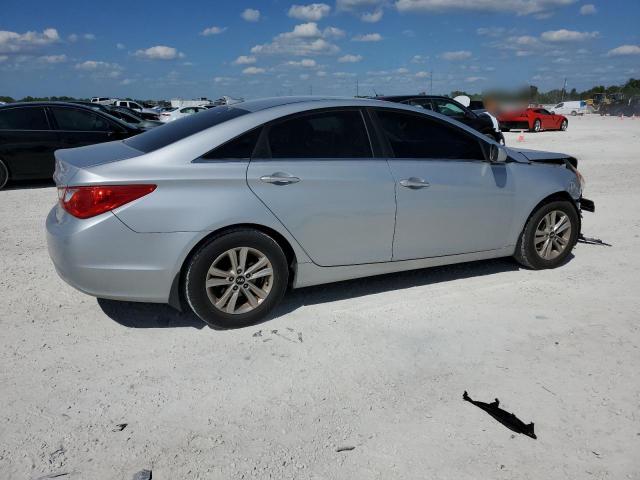 Photo 3 from auction – 2011 HYUNDAI SONATA GLS with VIN 5NPEB4AC2BH258008