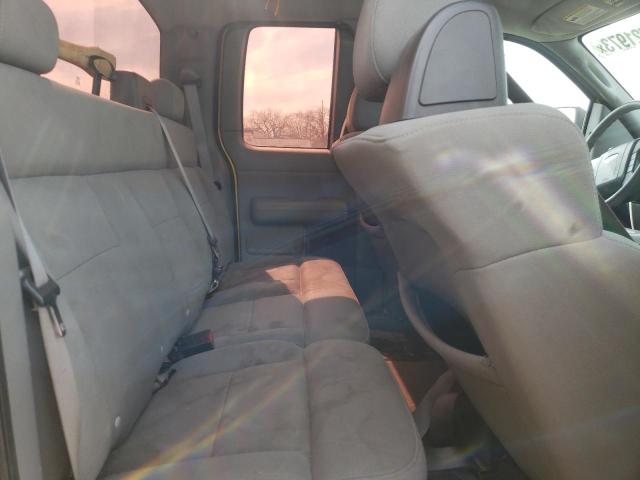 Photo 10 from auction – 2004 FORD F150 with VIN 1FTRX04W24KD56784