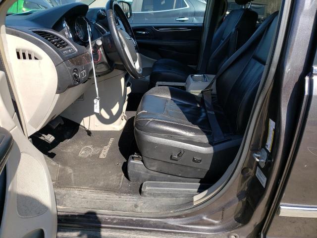 Photo 7 from auction – 2015 CHRYSLER TOWN & COU with VIN 2C4RC1BG7FR561163