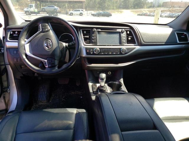 Photo 8 from auction – 2018 TOYOTA HIGHLANDER with VIN 5TDJZRFH0JS527899