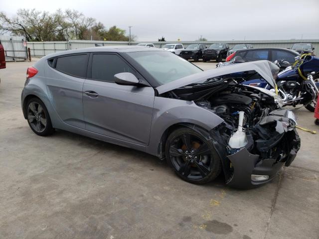 Photo 4 from auction – 2017 HYUNDAI VELOSTER with VIN KMHTC6AD3HU317120