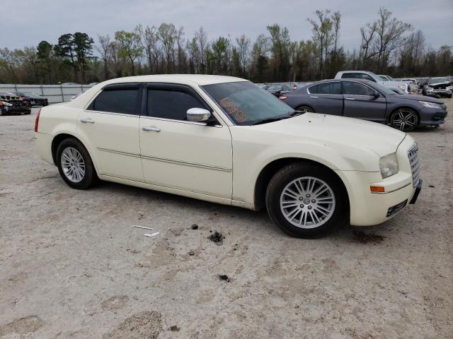 Photo 4 from auction – 2010 CHRYSLER 300 TOURIN with VIN 2C3CA4CD1AH330599