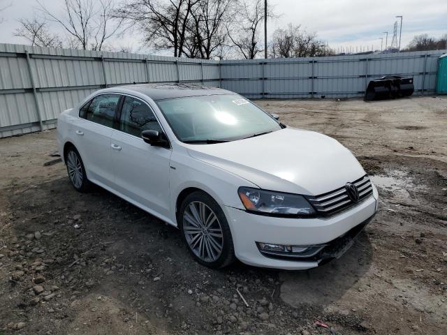 Photo 4 from auction – 2015 VOLKSWAGEN PASSAT SE with VIN 1VWBT7A33FC097216