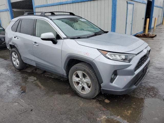 Photo 4 from auction – 2019 TOYOTA RAV4 XLE with VIN JTMW1RFV9KD013064