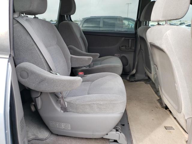 Photo 11 from auction – 2010 TOYOTA SIENNA CE with VIN 5TDKK4CC3AS341276