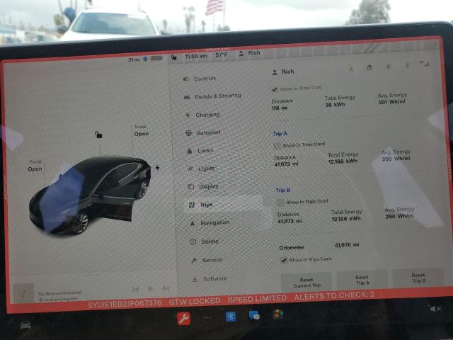 Photo 9 from auction – 2018 TESLA MODEL 3 with VIN 5YJ3E1EB2JF067376