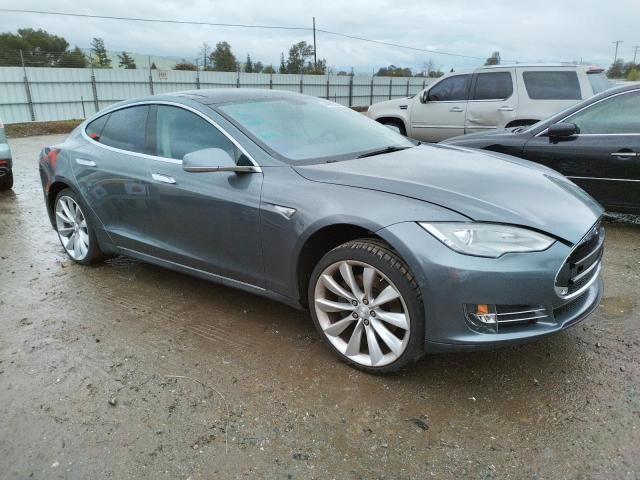 Photo 4 from auction – 2013 TESLA MODEL S with VIN 5YJSA1DP5DFP10571
