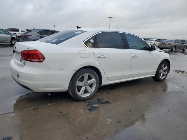 Photo 3 from auction – 2015 VOLKSWAGEN PASSAT S with VIN 1VWAS7A34FC112871