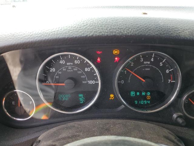 Photo 9 from auction – 2014 JEEP WRANGLER U with VIN 1C4BJWDG0EL150356
