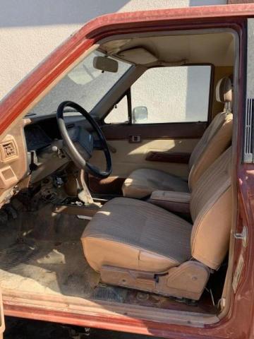 Photo 9 from auction – 1984 TOYOTA PICKUP RN6 with VIN JT4RN65S0E5034973