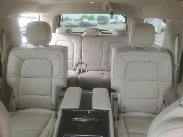 Photo 10 from auction – 2019 LINCOLN NAVIGATOR with VIN 5LMJJ2LT5KEL03860