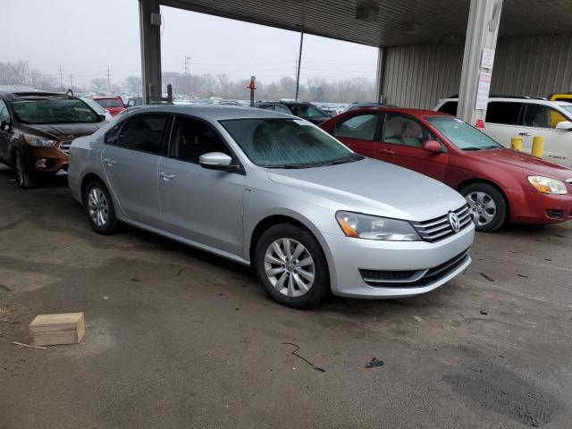 Photo 4 from auction – 2015 VOLKSWAGEN PASSAT S with VIN 1VWAT7A38FC018716