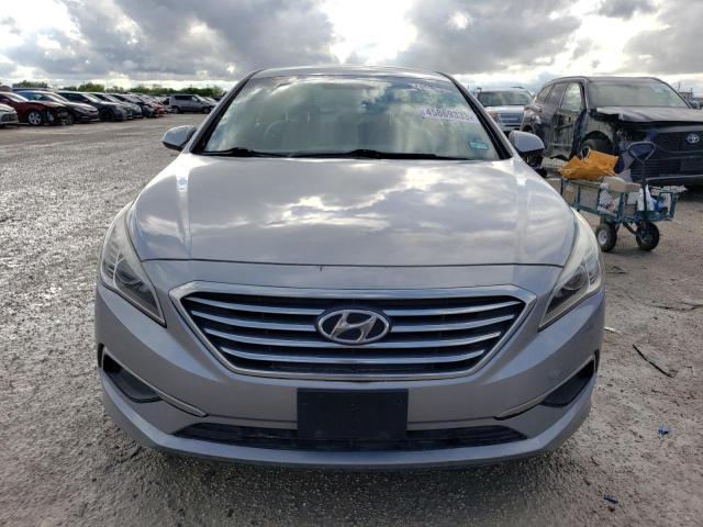 Photo 5 from auction – 2017 HYUNDAI SONATA SE with VIN 5NPE24AF7HH555195