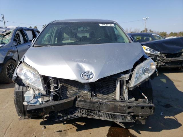Photo 5 from auction – 2015 TOYOTA SIENNA LE with VIN 5TDKK3DC6FS530617